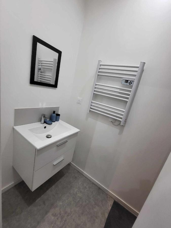 Place Du Canada 2 Apartment วาลองเซียนส์ ภายนอก รูปภาพ