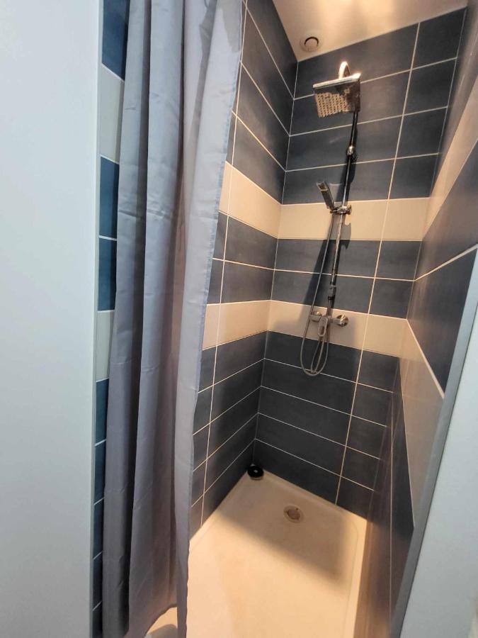 Place Du Canada 2 Apartment วาลองเซียนส์ ภายนอก รูปภาพ